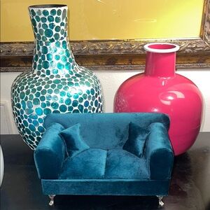 Teal Velvet table decor